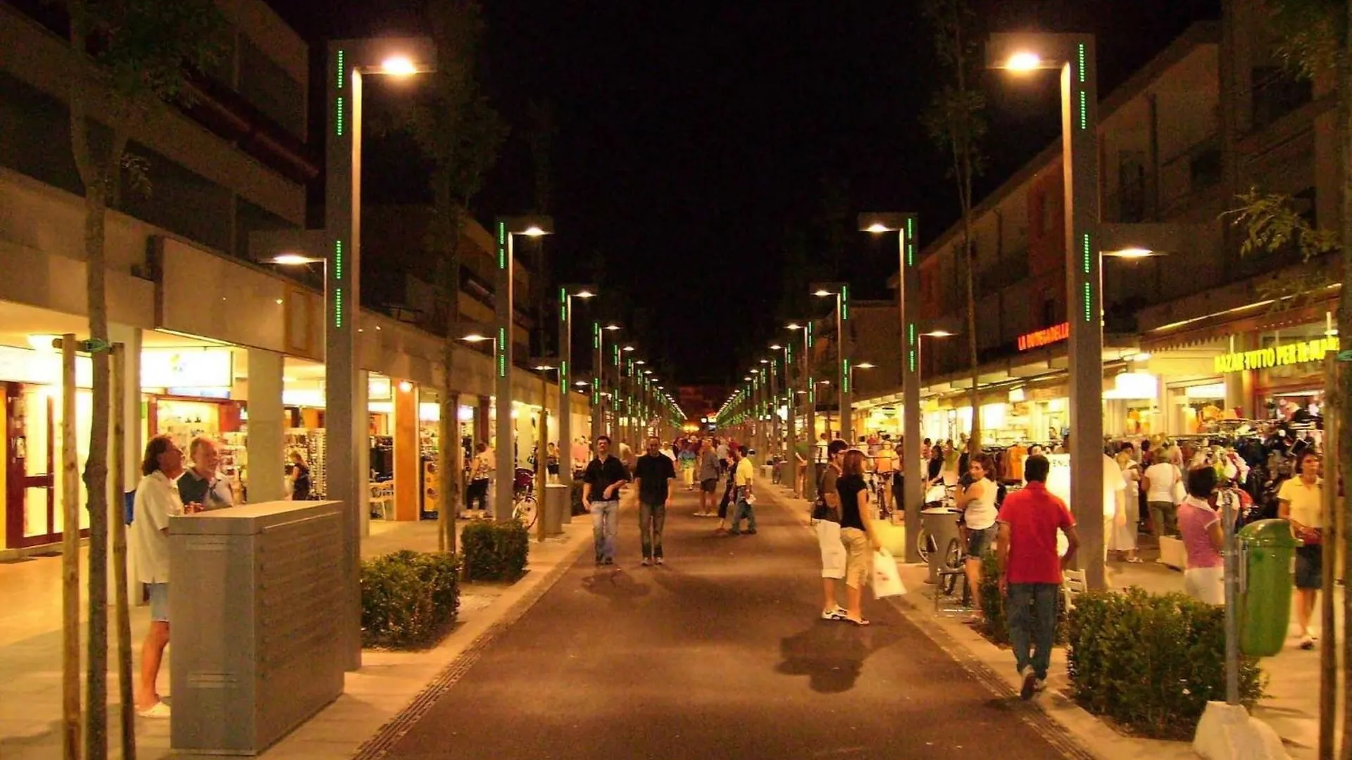 Family Gateway In Bibione - Beahost Daire İtalya